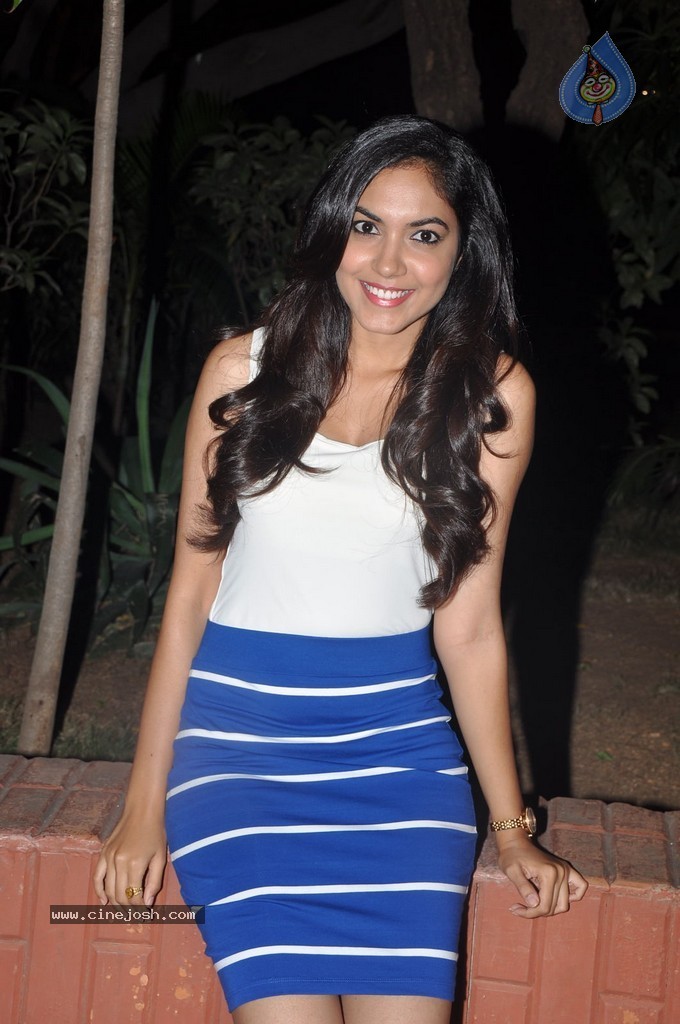 Reetu Varma New Pics - 81 / 84 photos