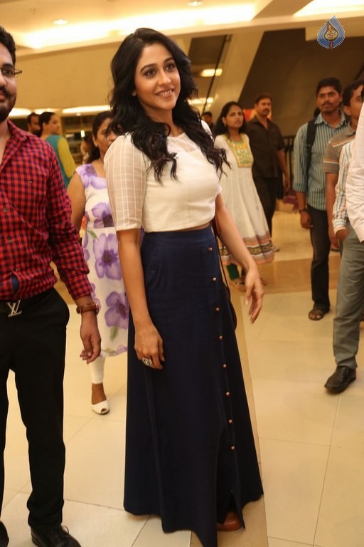 Regina at Aditya Mehta Foundation Event - 7 / 42 photos