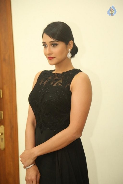 Regina at Shourya Audio Launch - 7 / 62 photos