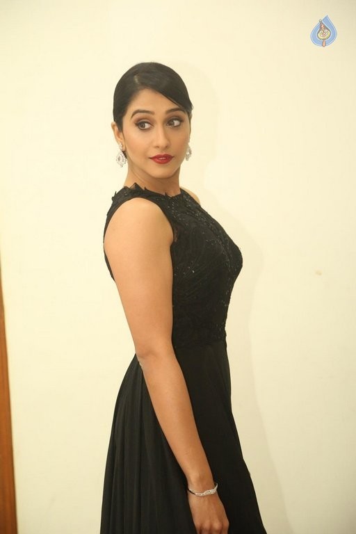 Regina at Shourya Audio Launch - 30 / 62 photos