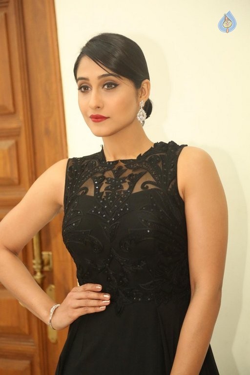Regina at Shourya Audio Launch - 37 / 62 photos