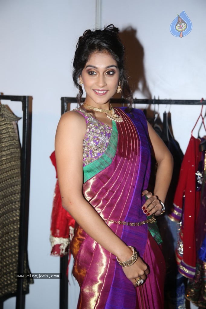 Regina Cassandra Gallery - 43 / 157 photos