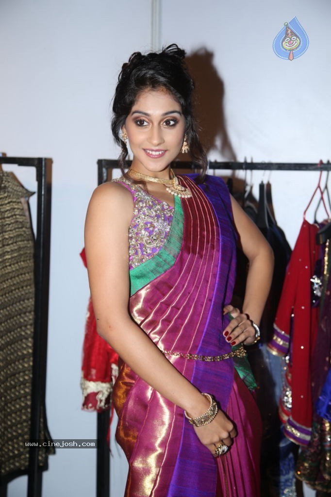 Regina Cassandra Gallery - 58 / 157 photos