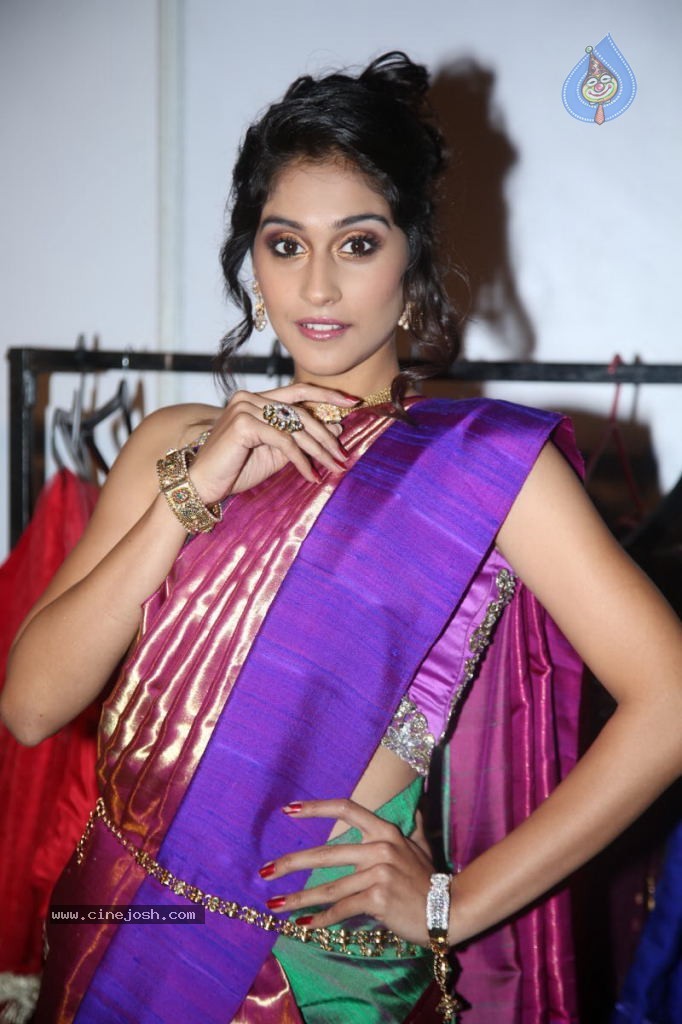 Regina Cassandra Gallery - 127 / 157 photos