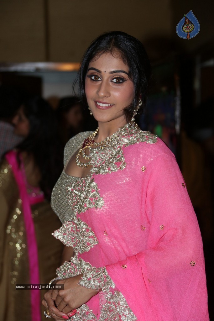 Regina Cassandra Latest Gallery - 15 / 55 photos