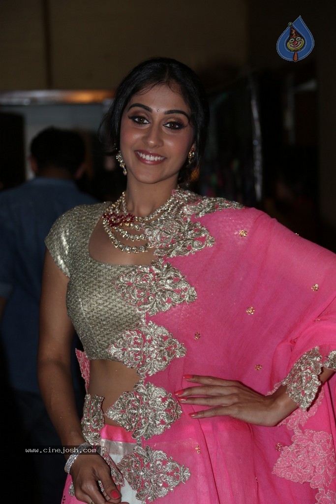 Regina Cassandra Latest Gallery - 28 / 55 photos
