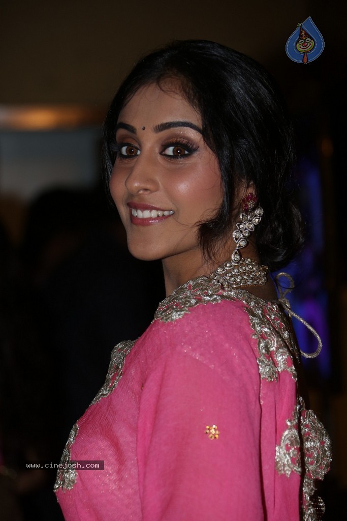 Regina Cassandra Latest Gallery - 35 / 55 photos