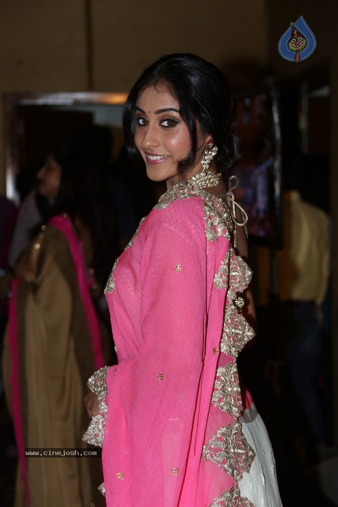 Regina Cassandra Latest Gallery - 36 / 55 photos