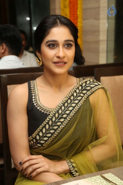 Regina Cassandra Latest Gallery - 48 / 66 photos