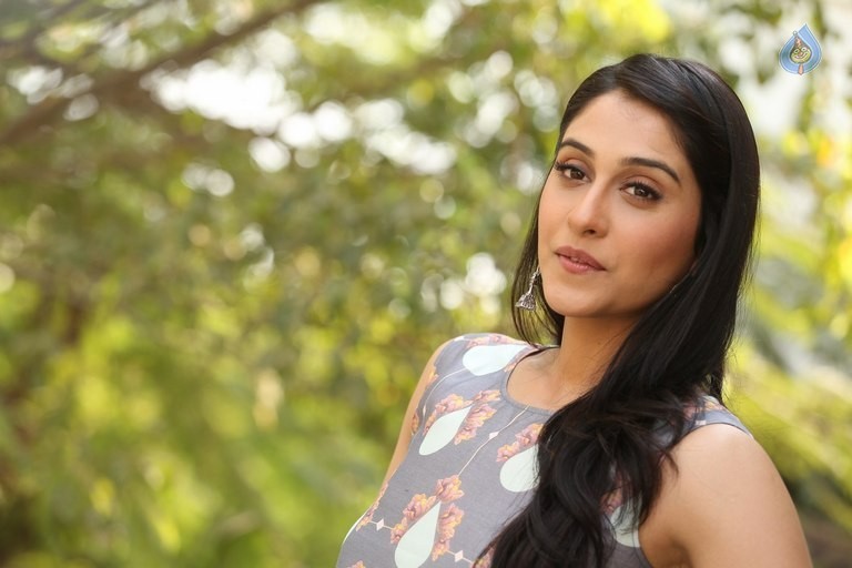 Regina Cassandra Latest Photos - 5 / 42 photos