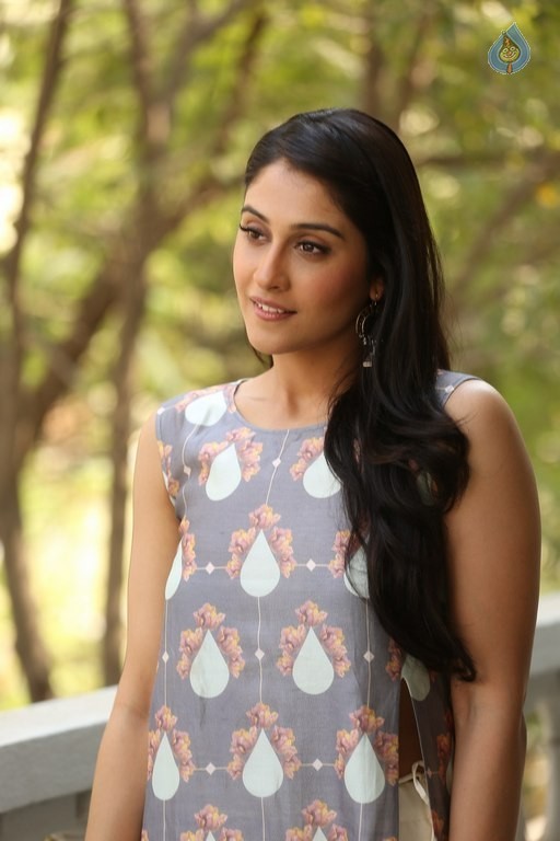 Regina Cassandra Latest Photos - 9 / 42 photos