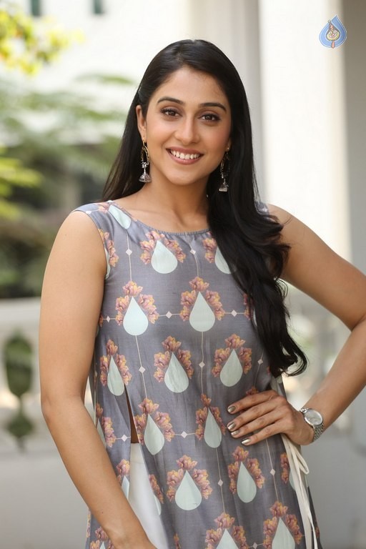 Regina Cassandra Latest Photos - 21 / 42 photos