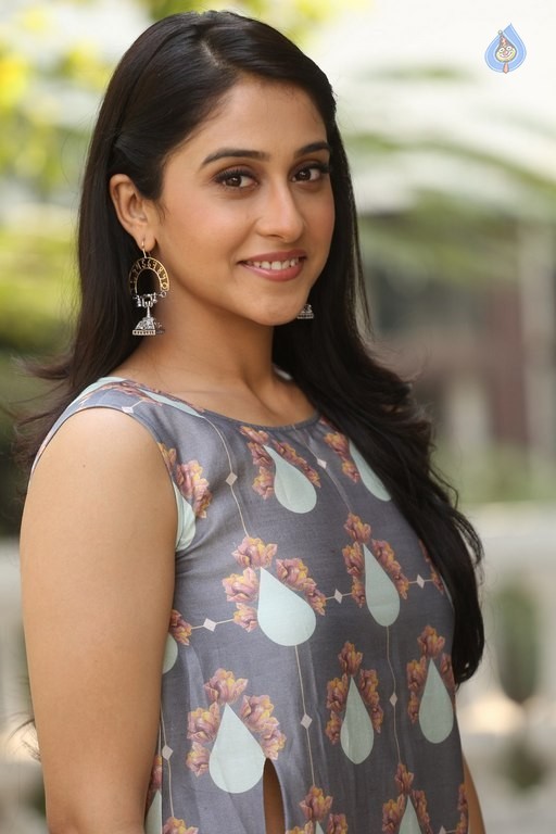 Regina Cassandra Latest Photos - 36 / 42 photos