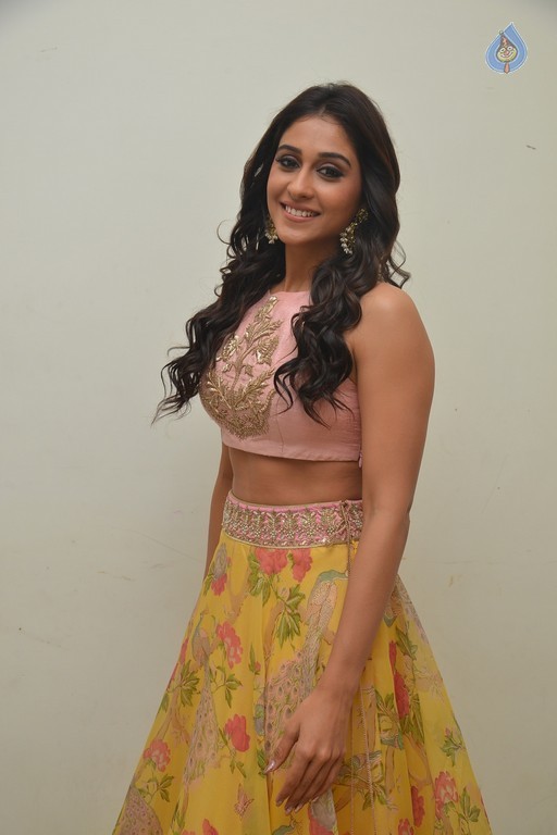 Regina Cassandra Latest Photos - 2 / 42 photos