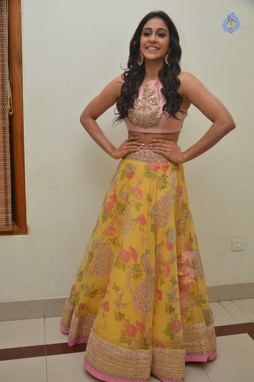 Regina Cassandra Latest Photos - 25 / 42 photos