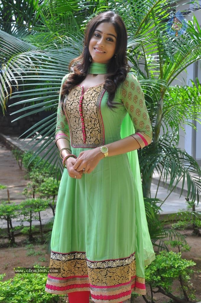 Regina Cassandra Latest Stills - 69 / 74 photos