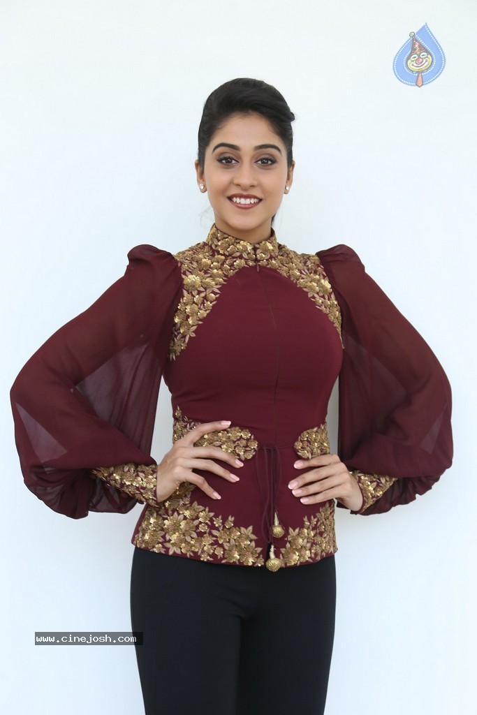 Regina Cassandra New Gallery - 4 / 152 photos