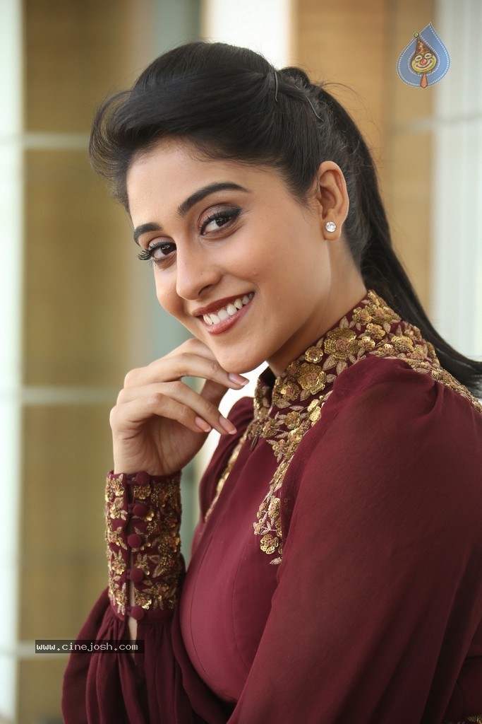 Regina Cassandra New Gallery - 6 / 152 photos