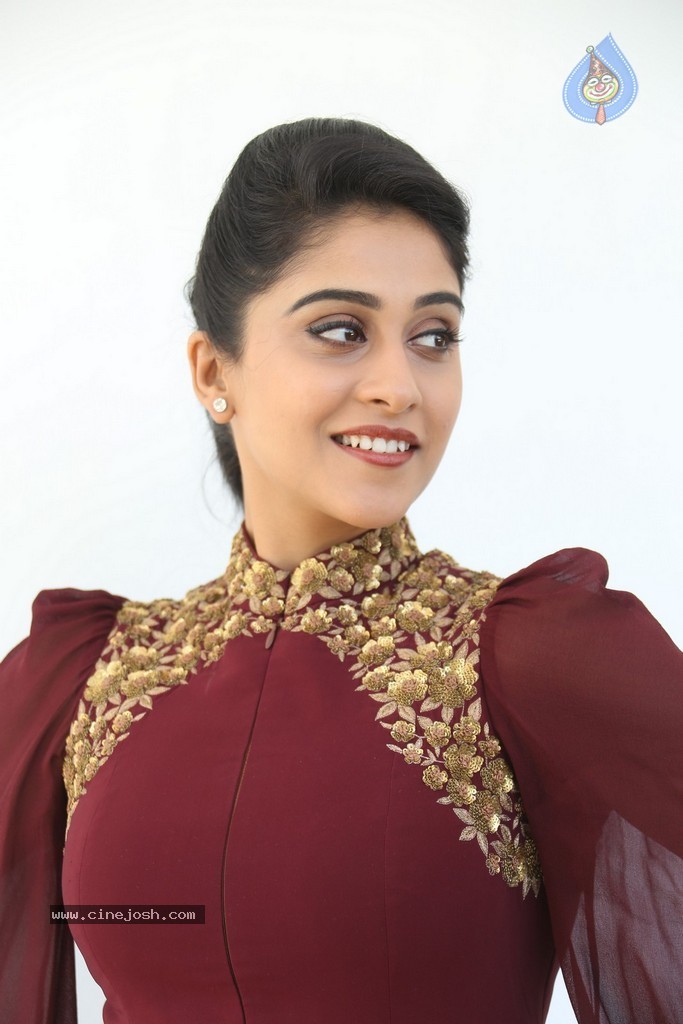 Regina Cassandra New Gallery - 63 / 152 photos