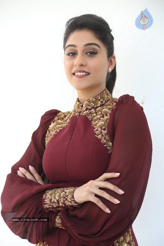 Regina Cassandra New Gallery - 109 / 152 photos