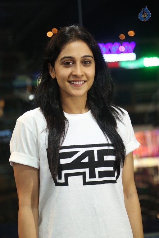 Regina Cassandra New Photos - 13 / 30 photos