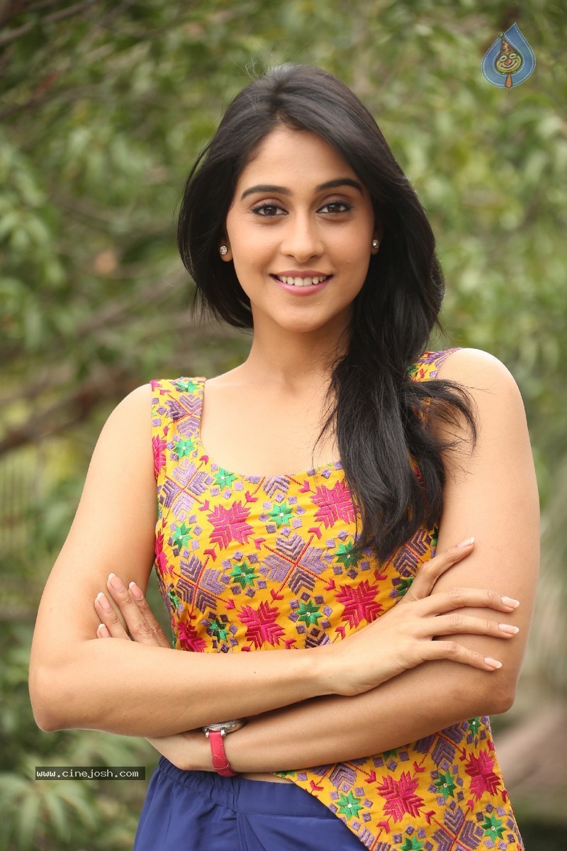 Regina Cassandra New Stills - 56 / 118 photos