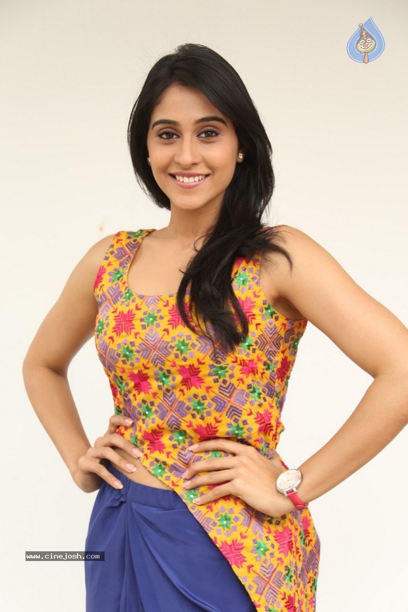 Regina Cassandra New Stills - 89 / 118 photos