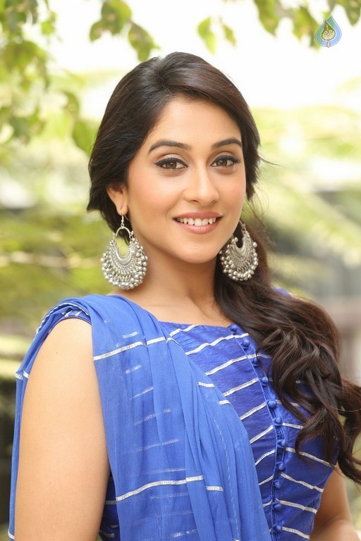 Regina Cassandra Photos - 10 / 24 photos