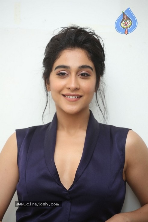 Regina Cassandra Photos - 31 / 42 photos
