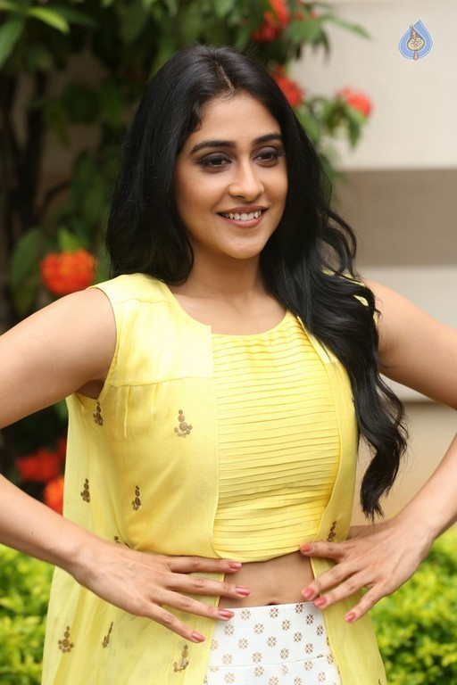 Regina Cassandra Photos - 18 / 61 photos