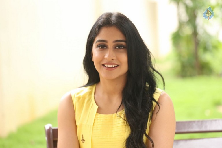 Regina Cassandra Photos - 47 / 61 photos