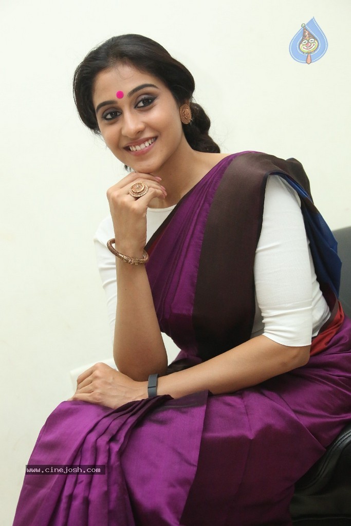 Regina New Photos - 93 / 100 photos