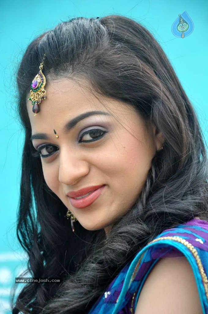 Reshma Latest Stills - 5 / 51 photos