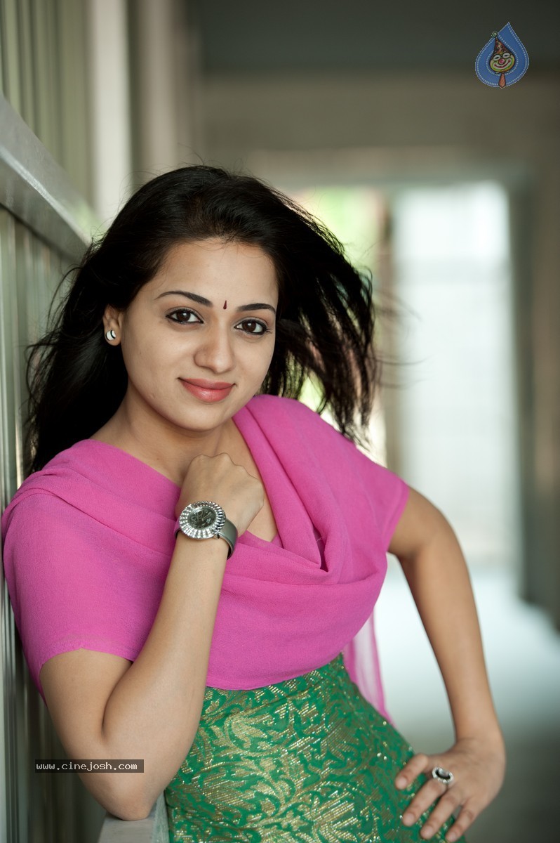 Reshma Rathore Pics - 3 / 6 photos