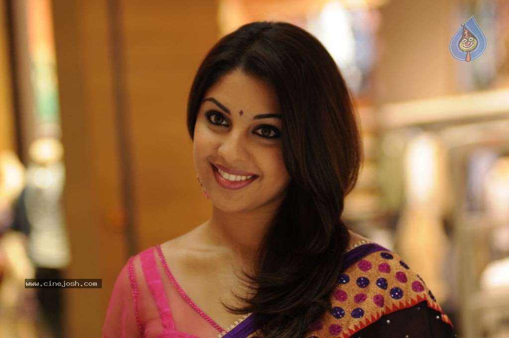 Richa Gangopadhyay Latest Photos - 6 / 47 photos