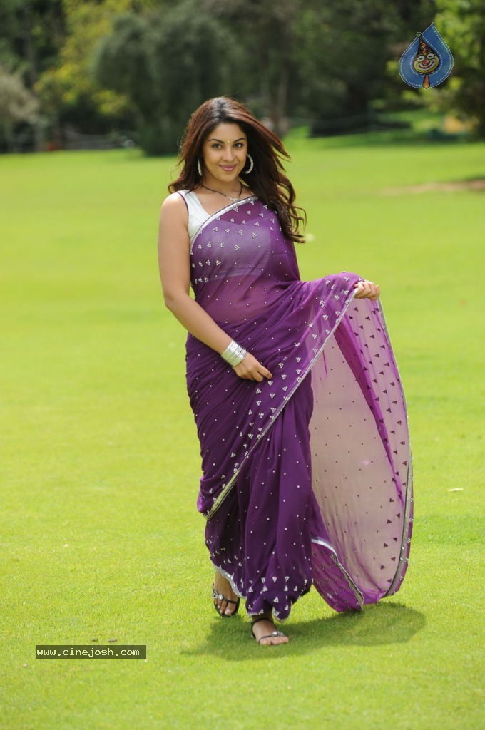 Richa Gangopadhyay New Pics - 1 / 26 photos