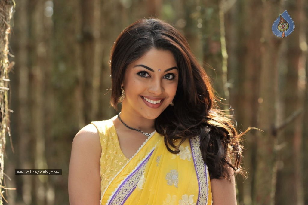 Richa Gangopadhyay New Pics - 13 / 26 photos