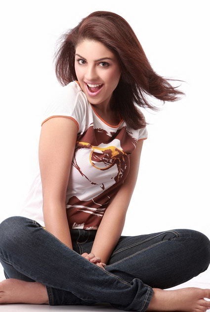 Richa Gangopadhyay Photo Stills - 10 / 29 photos