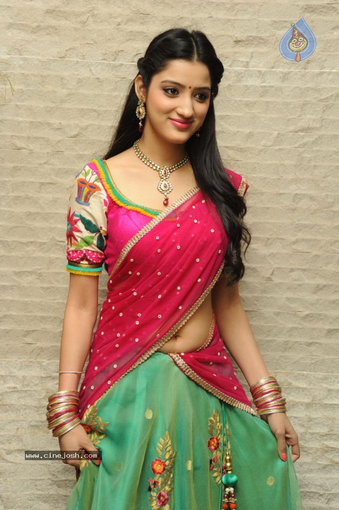 Richa Panai Cute Stills - 2 / 101 photos