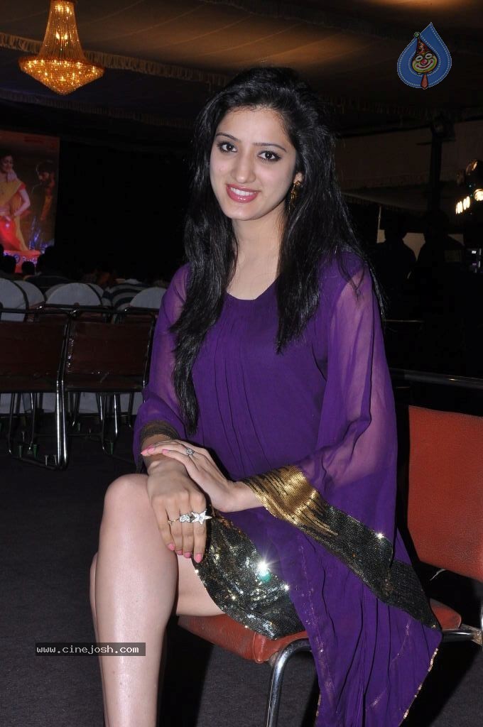 Richa Panai Hot Stills - 7 / 79 photos