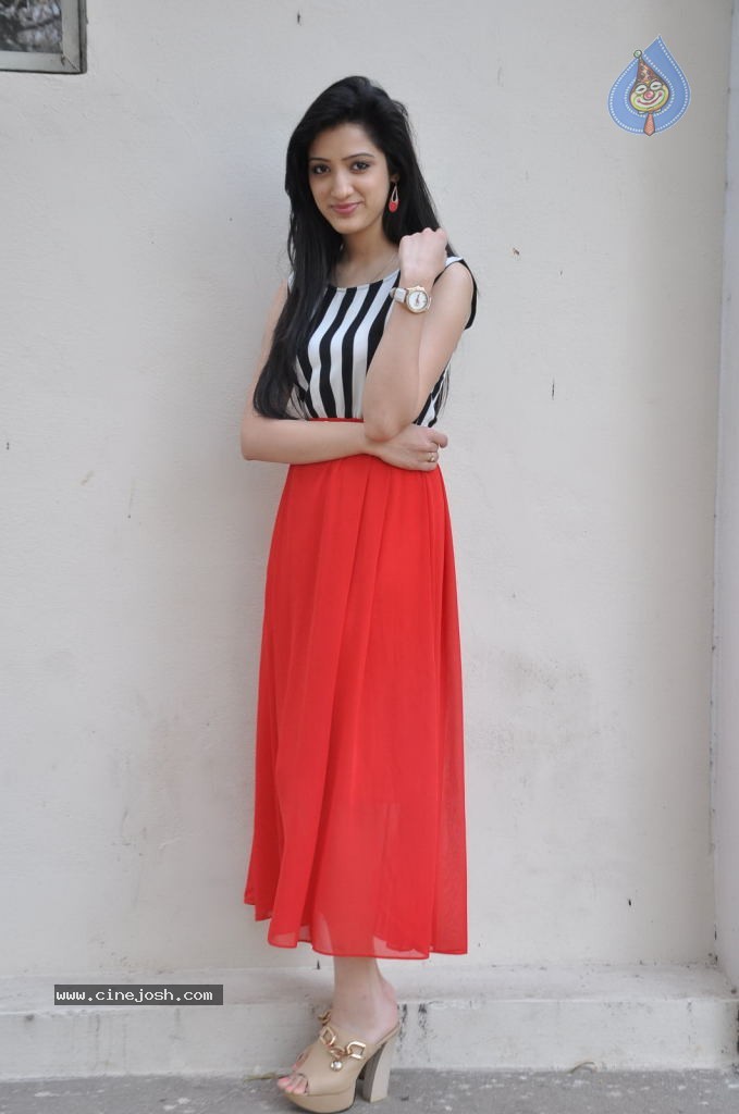 Richa Panai Latest Gallery - 26 / 96 photos