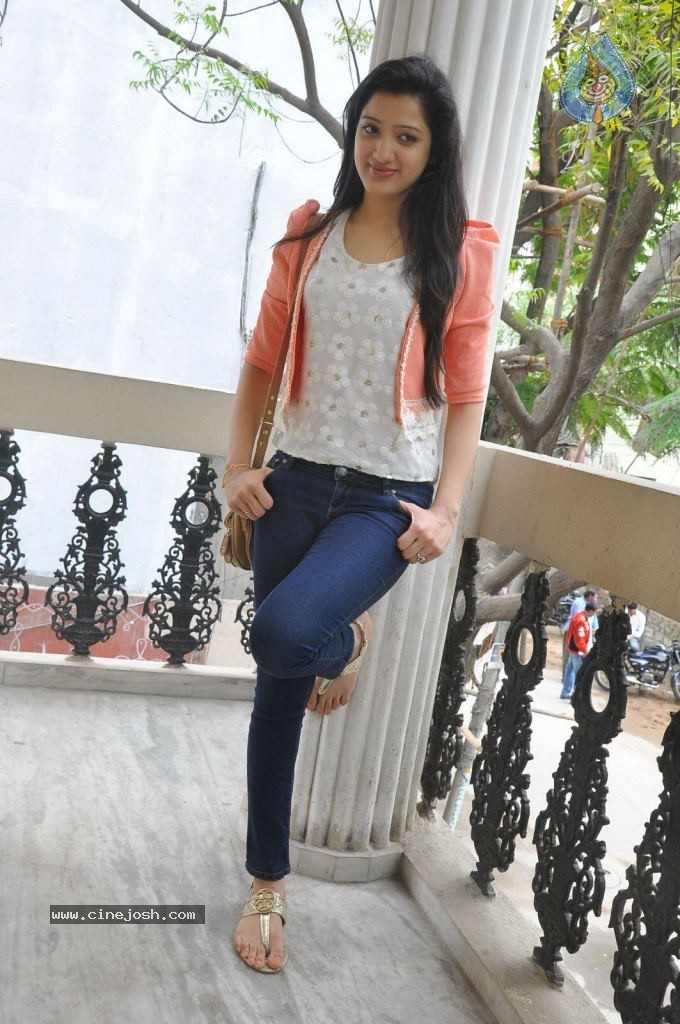 Richa Panai Latest Photos - 18 / 90 photos