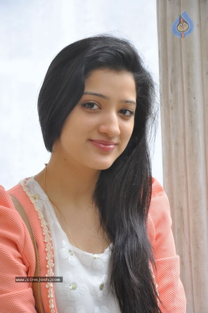 Richa Panai Latest Photos - 36 / 90 photos