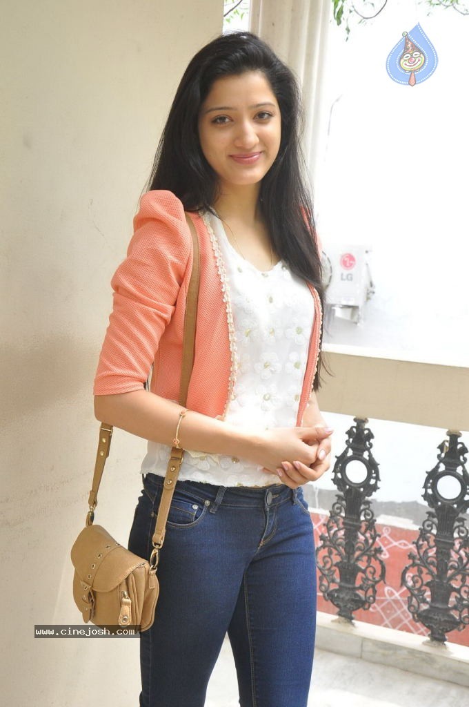 Richa Panai Latest Photos - 46 / 90 photos