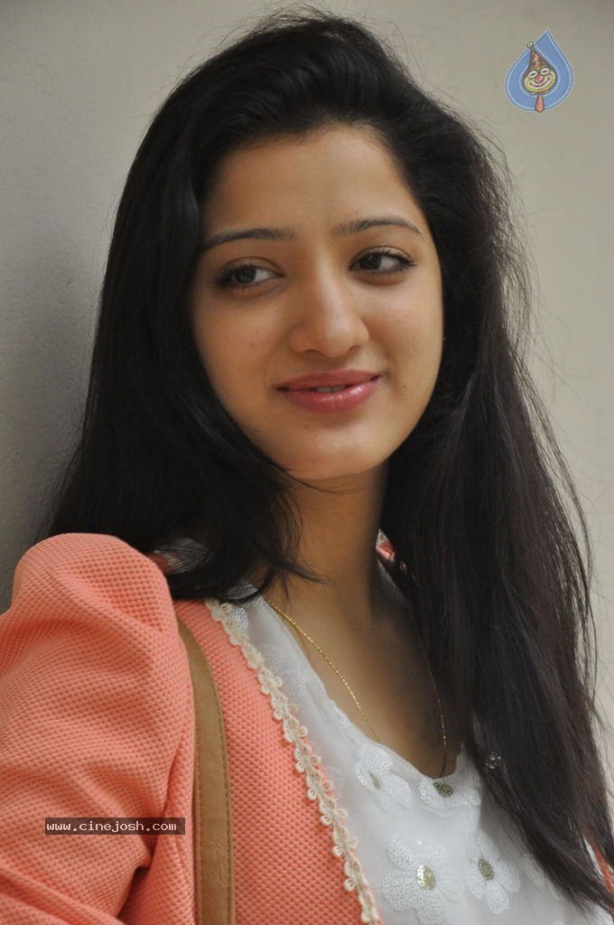 Richa Panai Latest Photos - 74 / 90 photos