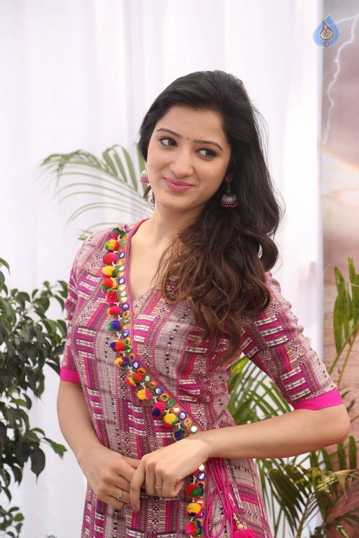 Richa Panai Latest Pics - 20 / 42 photos