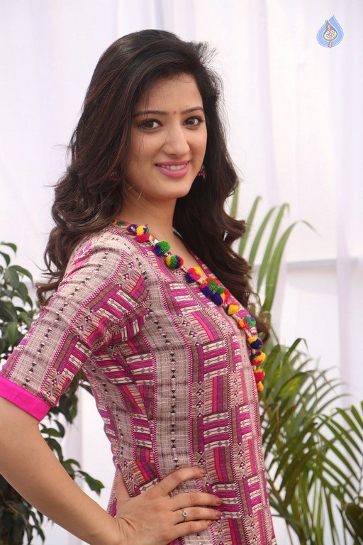 Richa Panai Latest Pics - 32 / 42 photos