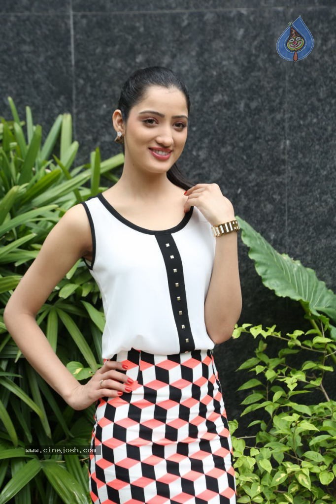Richa Panai Latest Pics - 2 / 69 photos