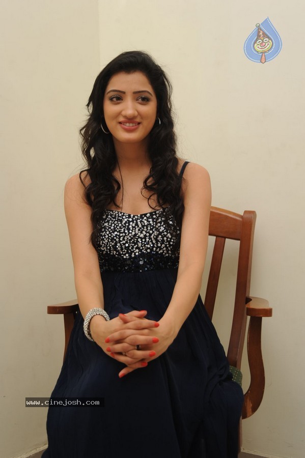 Richa Panai Latest Stills - 16 / 27 photos