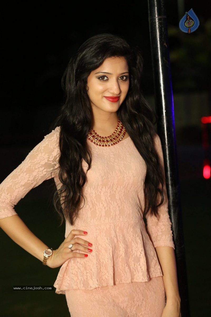 Richa Panai New Photos  - 20 / 78 photos